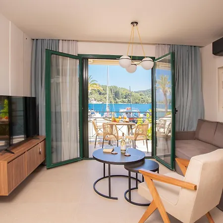 Porto Azure Breeze & Horizon - In The Heart Of